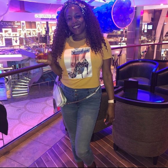 Crop Top - Picture 2 of 6